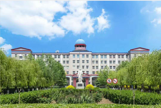 石家庄冀联医学院参观学校.png